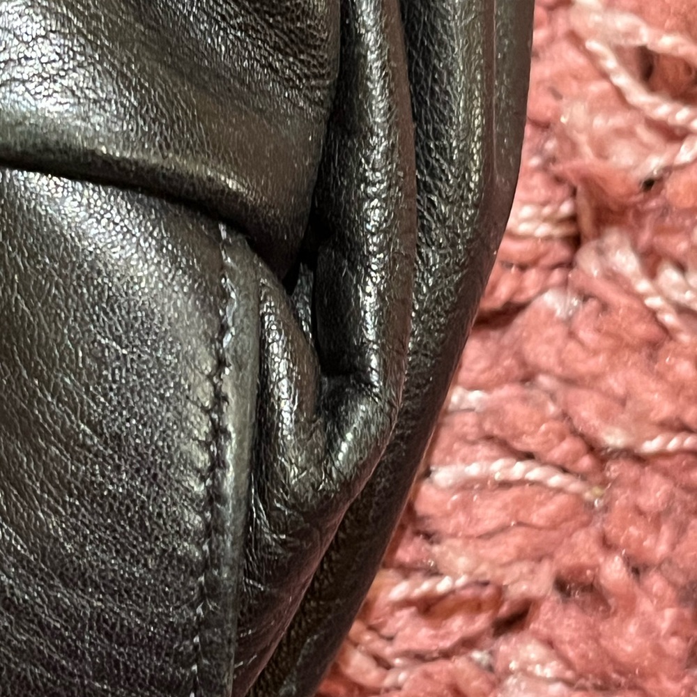 Botkier Large Black Leather TRIGGER bag - Picture 8 of 9